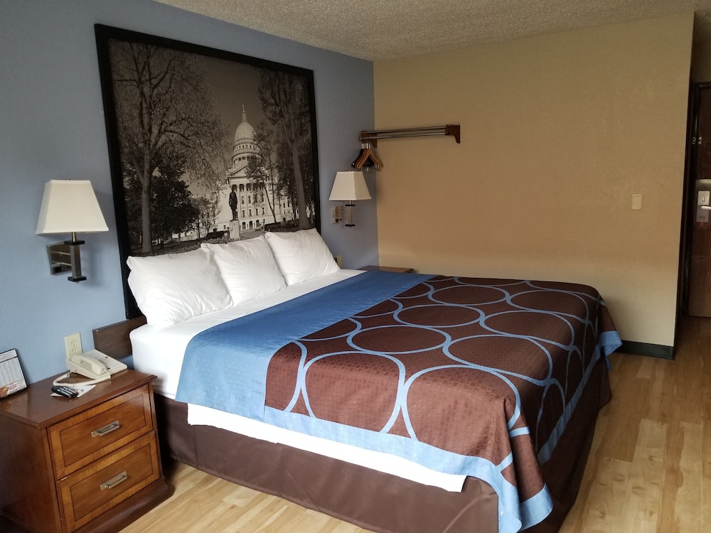 Room, Super 8 by Wyndham Kenosha/Pleasant Prairie