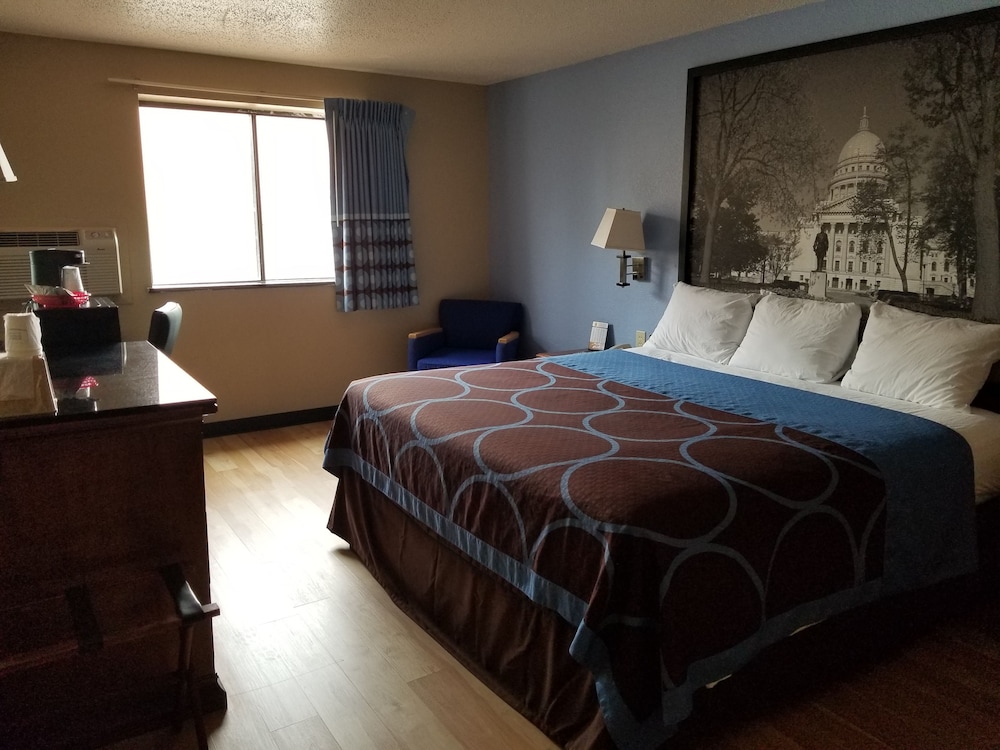 Room, Super 8 by Wyndham Kenosha/Pleasant Prairie