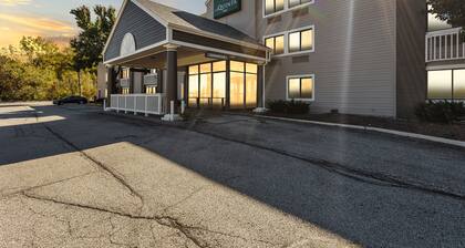 La Quinta Inn by Wyndham Cleveland Independence