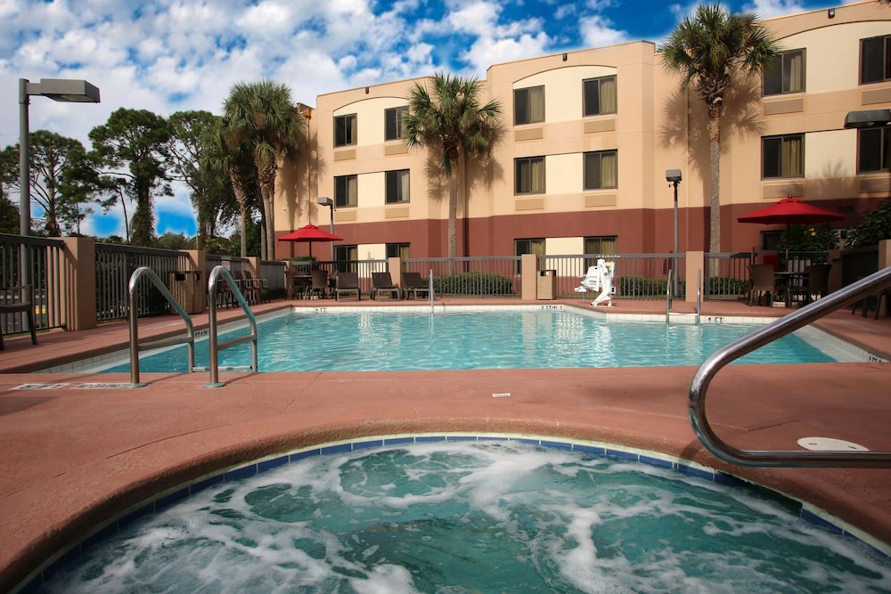 Red Roof Inn PLUS+ Palm Coast in Daytona Beach | Best ...
