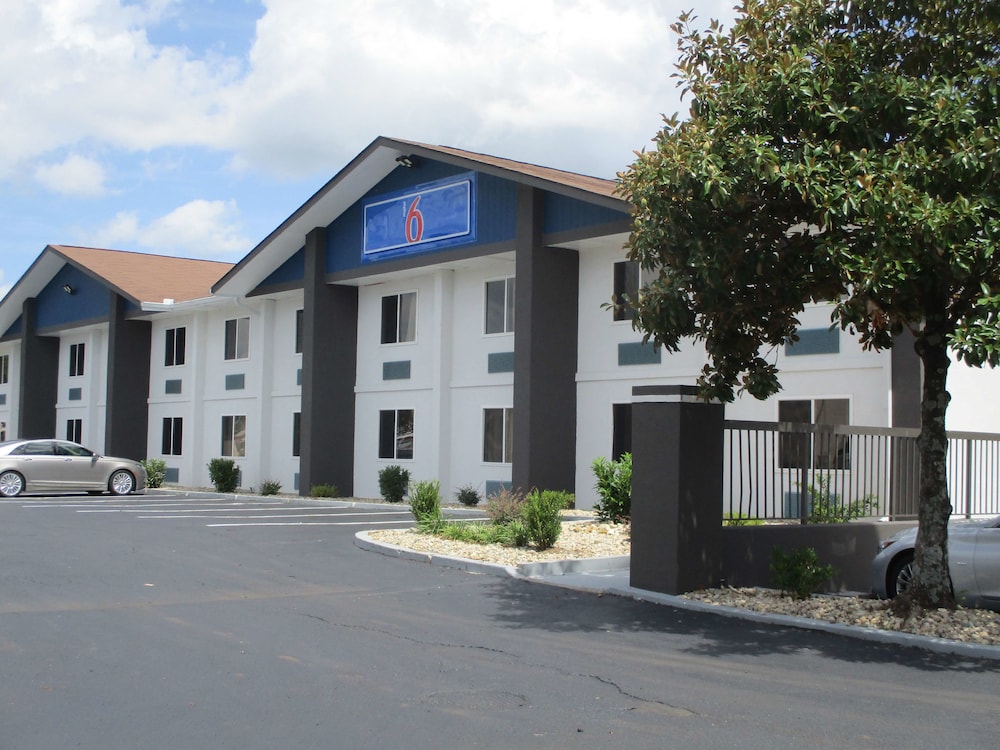 Motel 6 Chattanooga, TN - Airport