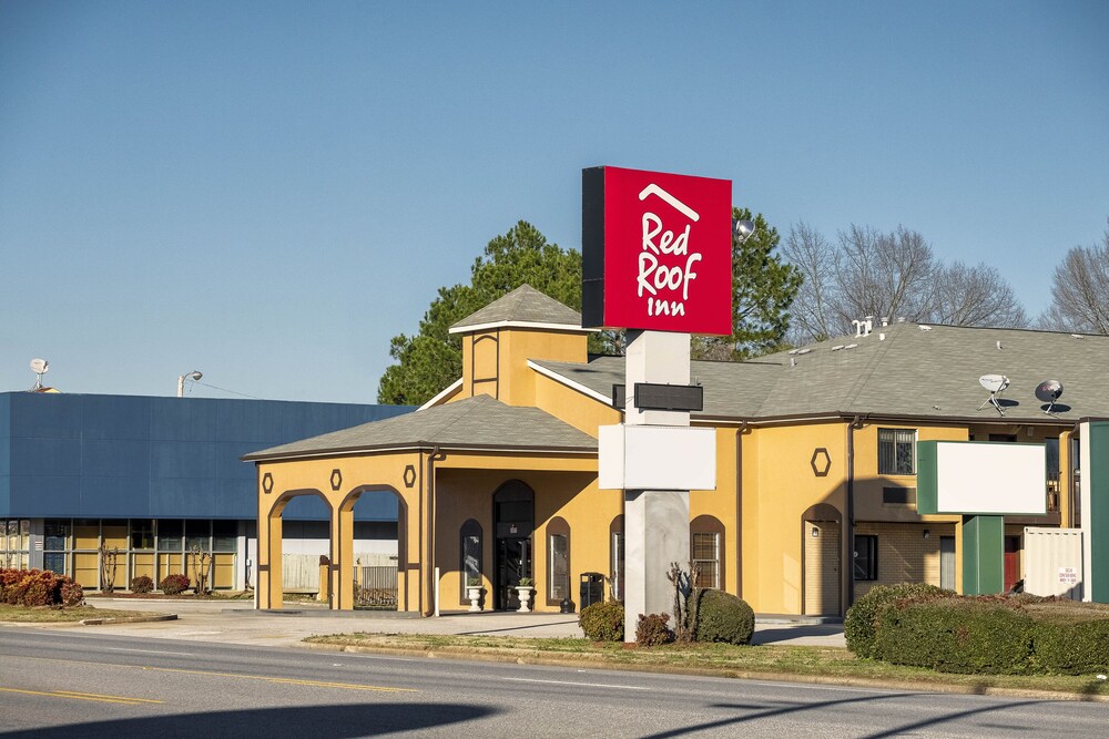 Primary image, Red Roof Inn Muscle Shoals