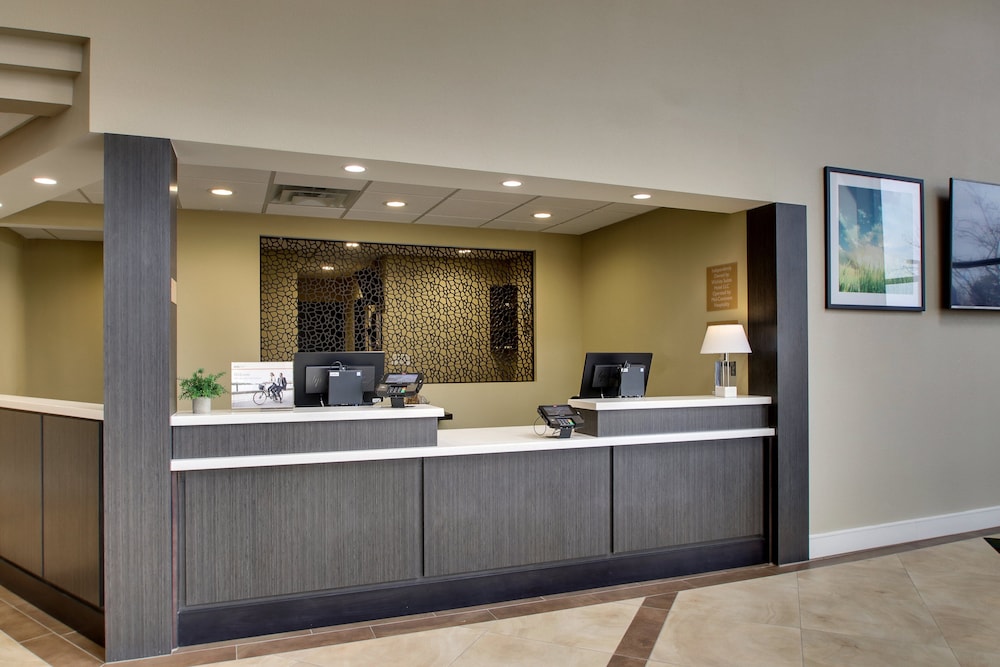 Candlewood Suites Wichita East, an IHG Hotel