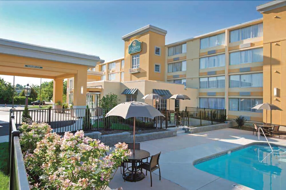 3 Star Hotels