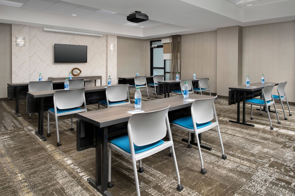 Meeting facility, SpringHill Suites by Marriott Atlanta Perimeter Center