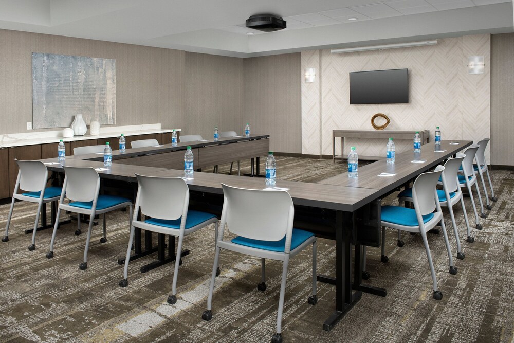 Meeting facility, SpringHill Suites by Marriott Atlanta Perimeter Center