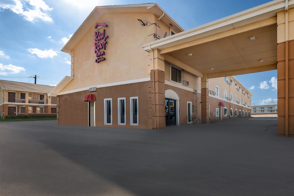 Exterior, Red Roof Inn & Suites Denton