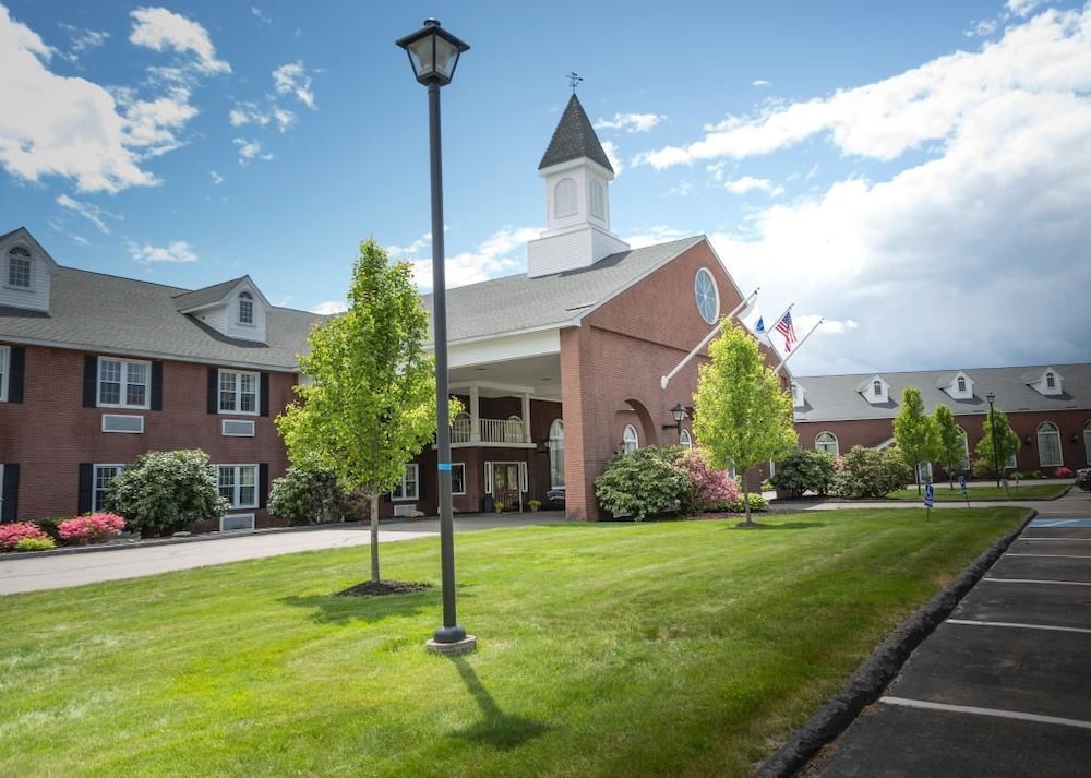 The Colonial Hotel 2019 Room Prices 130 Deals Reviews Expedia Outdoor Banquet Area Featured Image