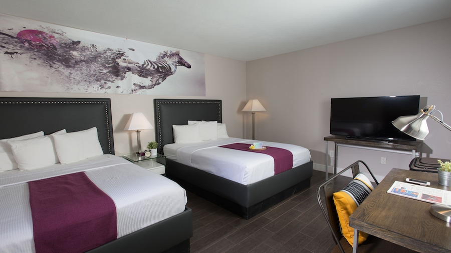 Hotel Iris - San Diego