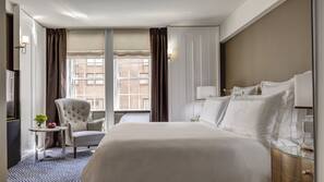 Premium bedding, minibar, in-room safe, desk