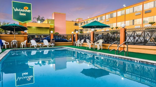 long beach vacation packages