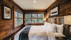 Premium bedding, in-room safe, individually decorated