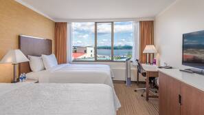 Down comforters, in-room safe, desk, laptop workspace