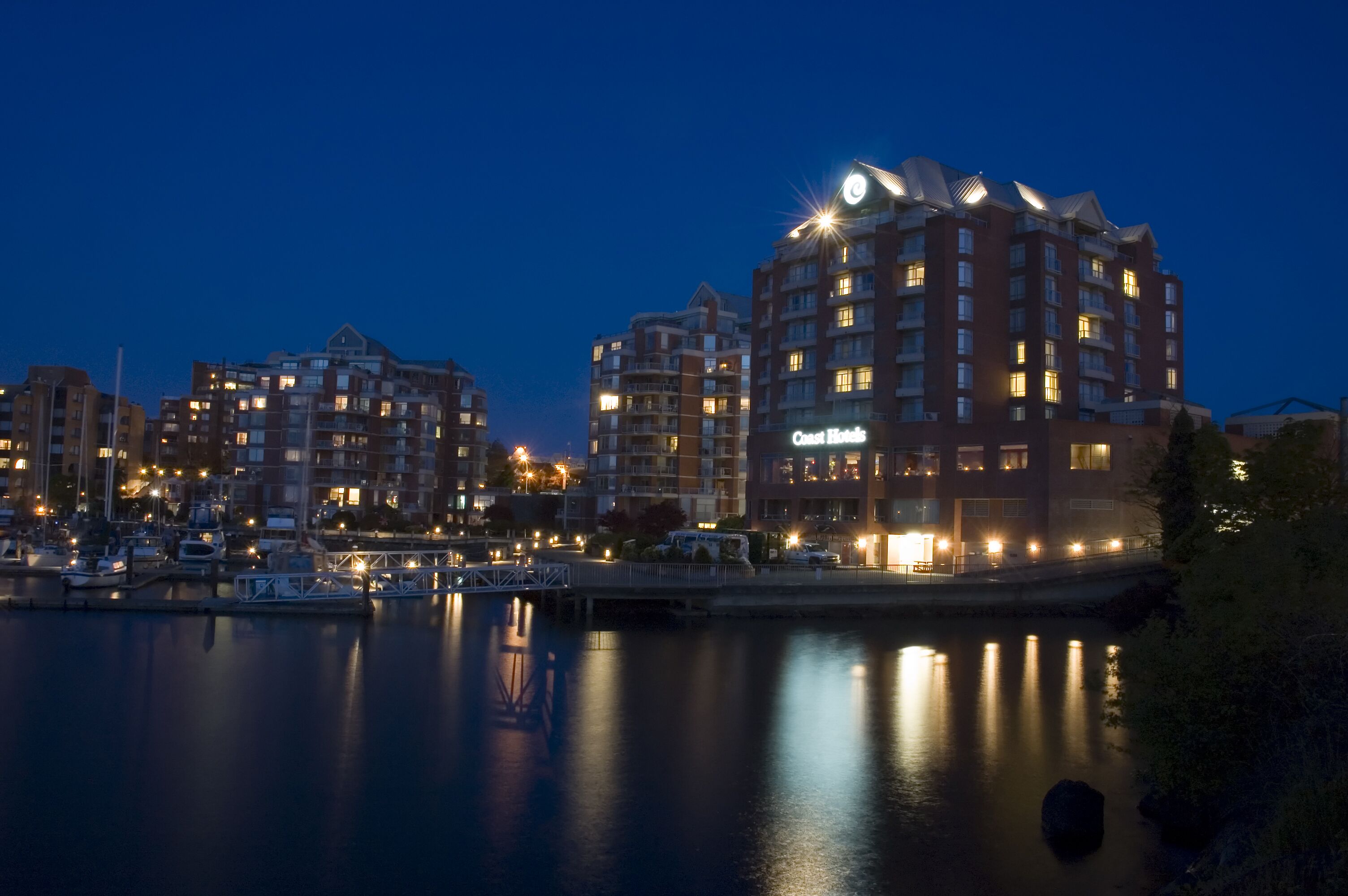 Coast Victoria Hotel & Marina by APA: 2021 Pictures, Reviews, Prices & Deals | Expedia.ca