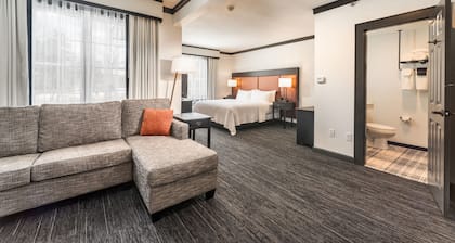 The Craftsman Inn & Suites