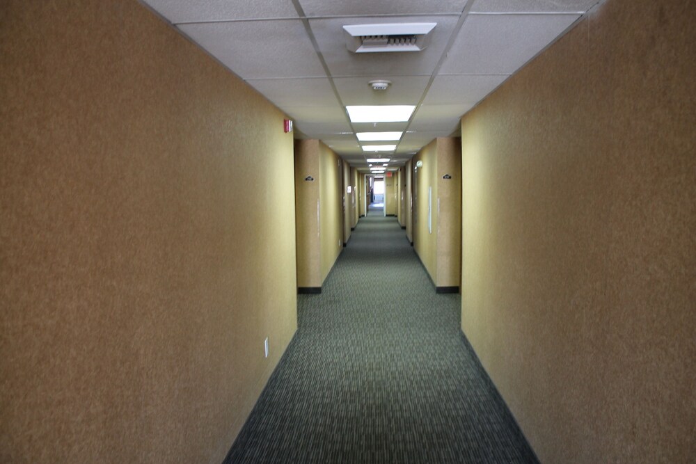 Hallway, Sunrise Inn Hotel