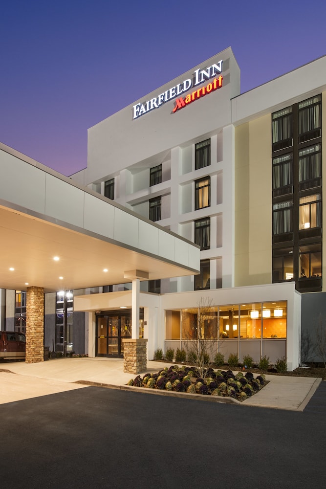 Front of property - evening/night, Fairfield Inn by Marriott East Rutherford Meadowlands