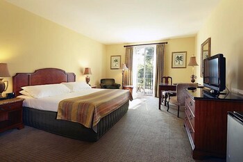 Book Trianon Old Naples Naples Room Deals Hotwire