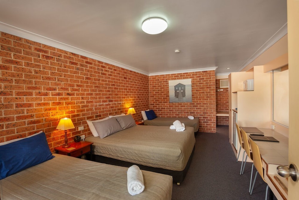 Lake Macquarie Motor Inn