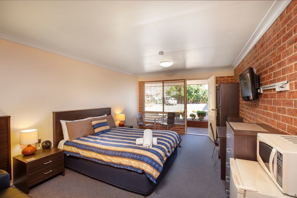 Lake Macquarie Motor Inn