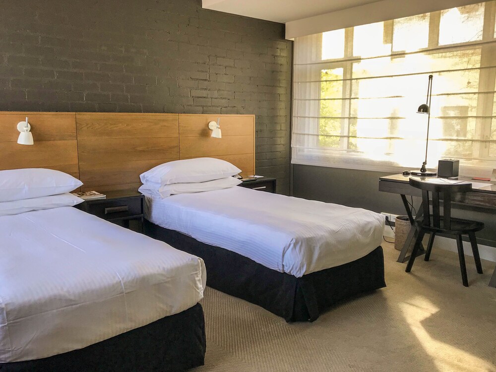 Room, Harbour Rocks Hotel Sydney MGallery