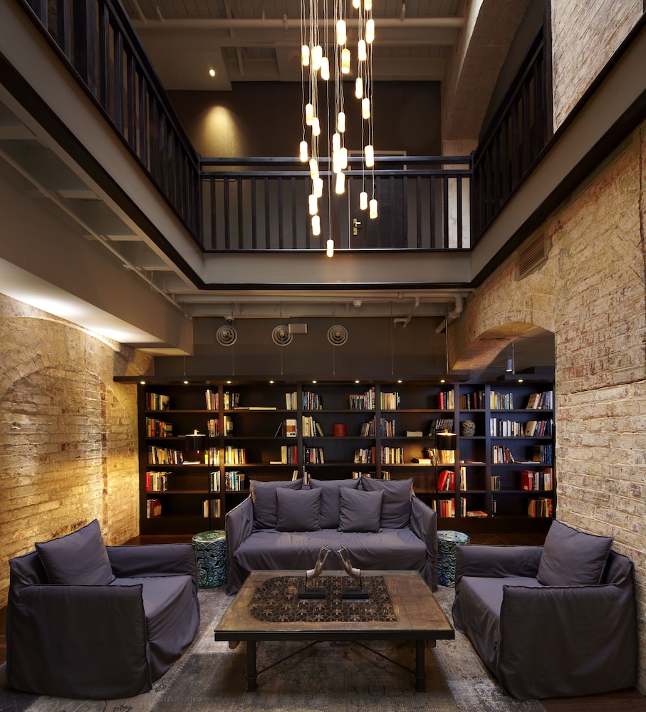 Lobby sitting area, Harbour Rocks Hotel Sydney MGallery