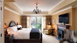 Egyptian cotton sheets, premium bedding, in-room safe, desk