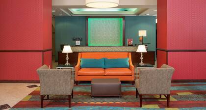 Hampton Inn Indianapolis Downtown Across from Circle Centre