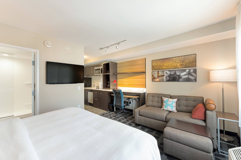 TownePlace Suites by Marriott Greensboro Coliseum Area