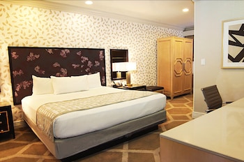 Gold Coast Hotel And Casino Las Vegas 2020 Room Prices Reviews