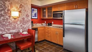 Fridge, microwave, hob, dishwasher