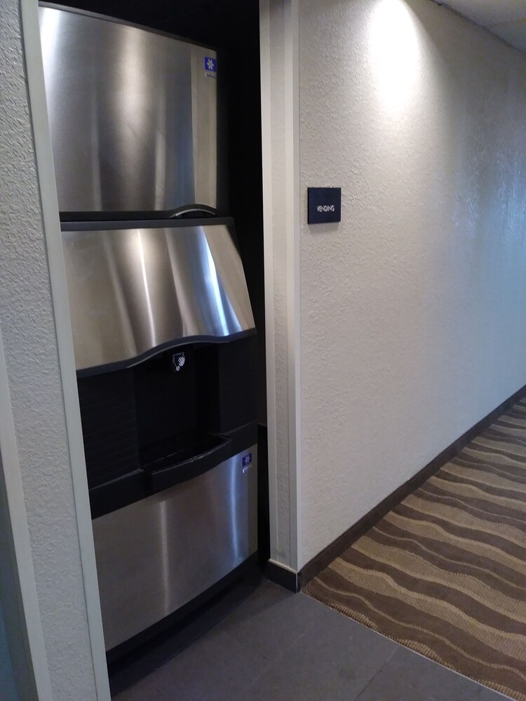 Comfort Inn South Tulsa - Woodland Hills