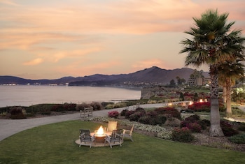 Top Hotels in Pismo Beach, CA from $67 - Expedia