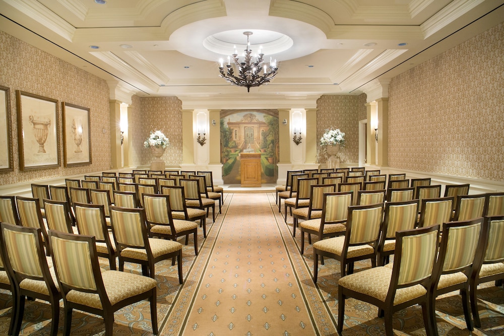 Indoor wedding, Caesars Palace