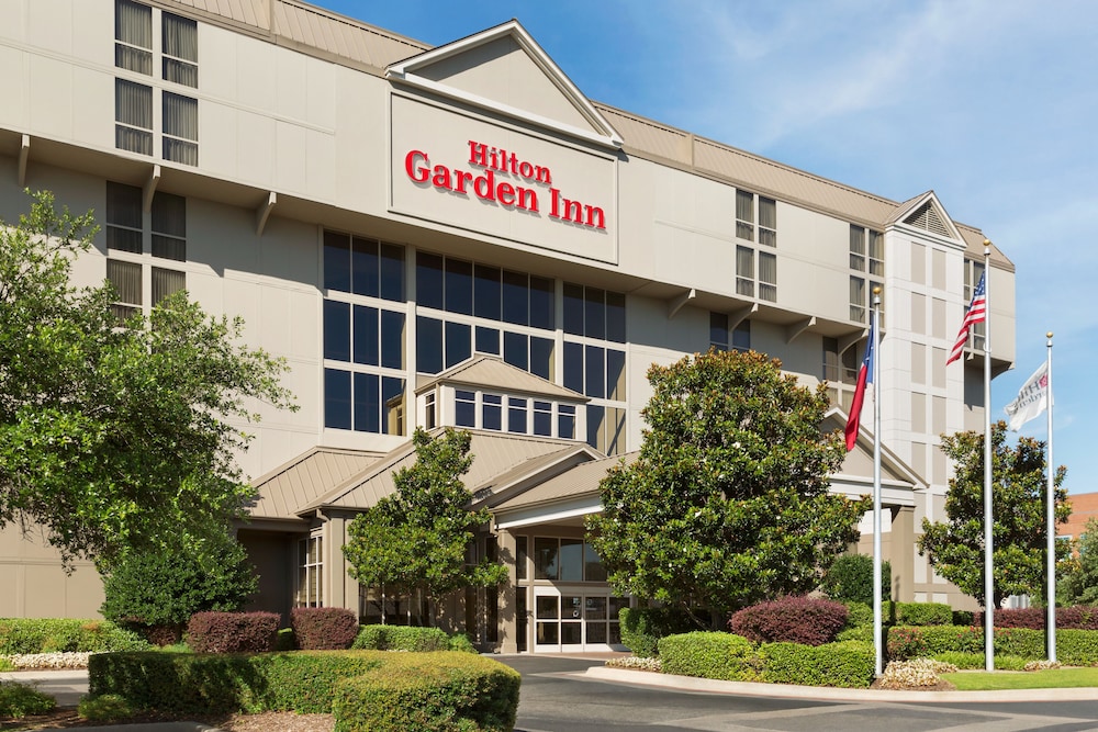 Hilton Garden Inn Dallas/Market Center in Dallas | Best Rates & Deals
