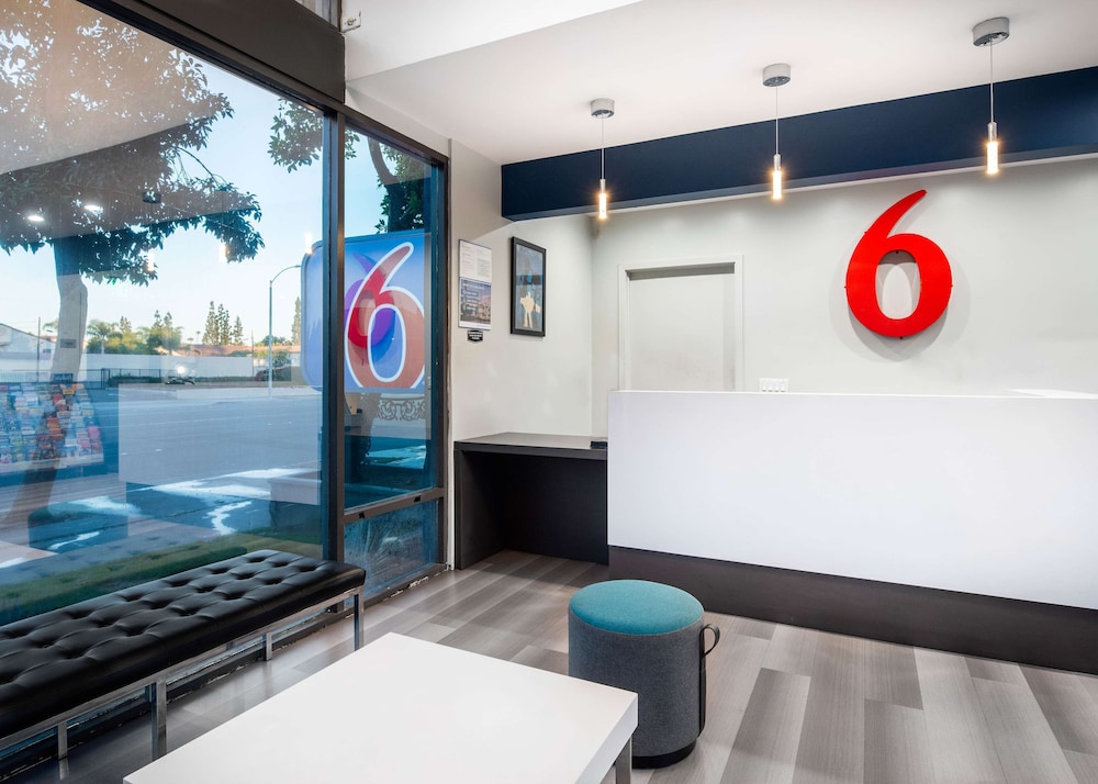 Motel 6 Anaheim, CA - Convention Center