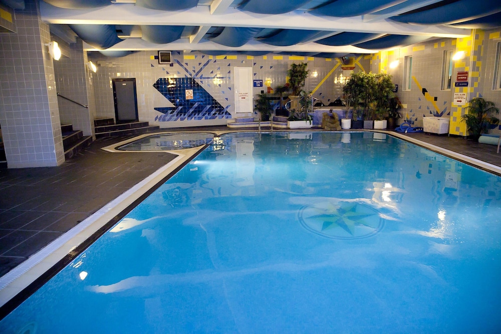 Pool, Hotel Rendezvous