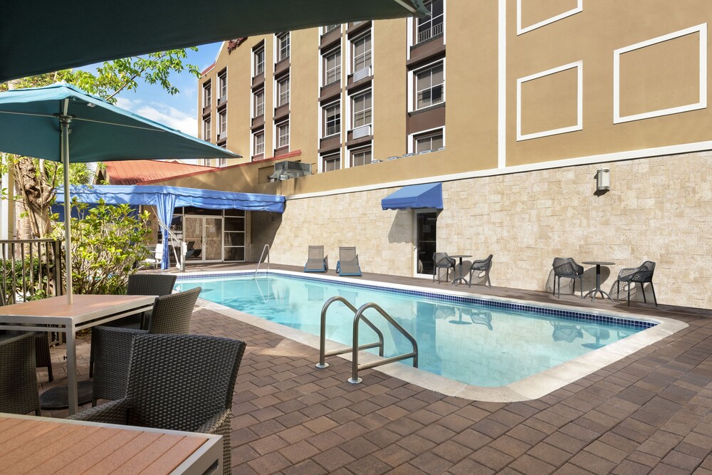 Hampton Inn & Suites Ft. Lauderdale Arpt/So. Cruise Port, FL