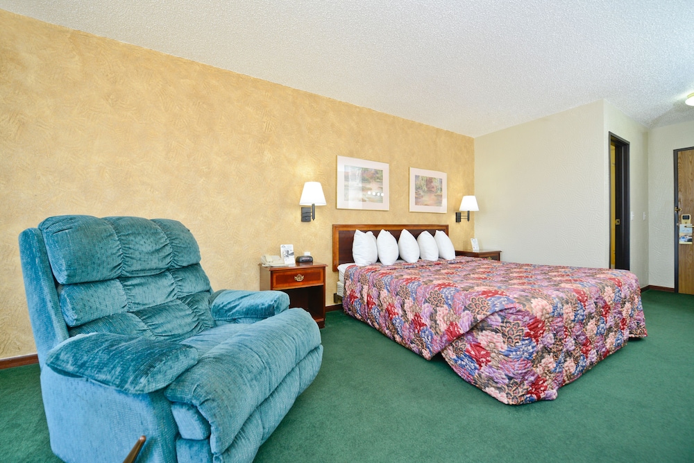 Days Inn by Wyndham Ozark Springfield