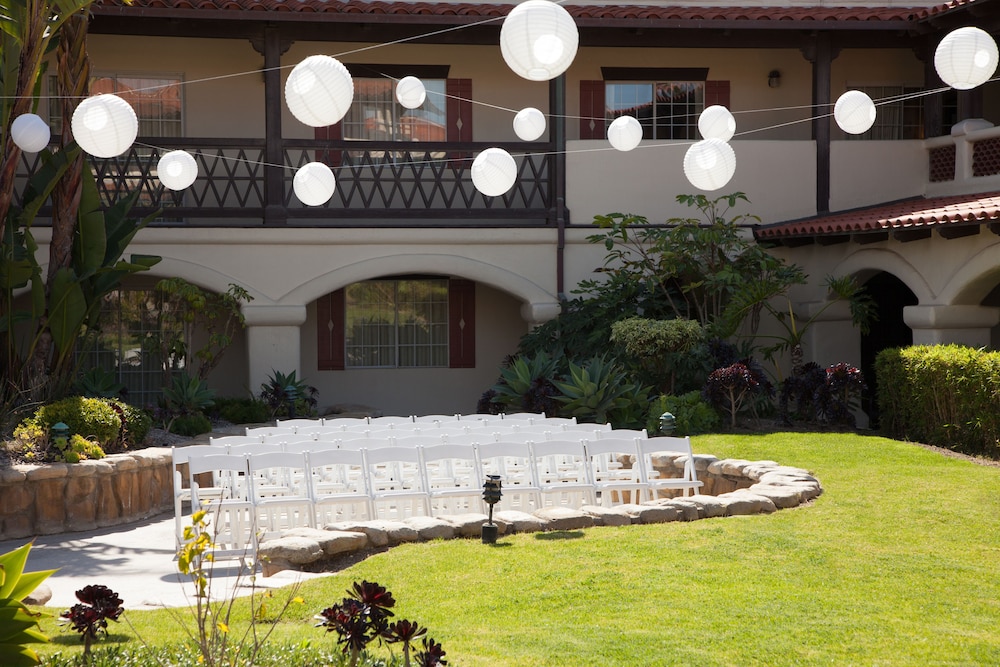 Outdoor wedding area, Zachari Dunes on Mandalay Beach, Curio Collection by Hilton