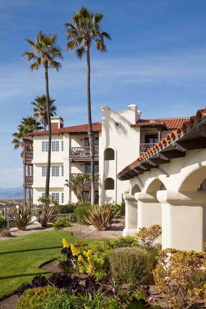 Exterior, Zachari Dunes on Mandalay Beach, Curio Collection by Hilton