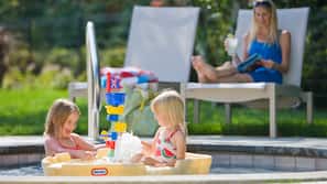 Outdoor pool, pool umbrellas, sun loungers