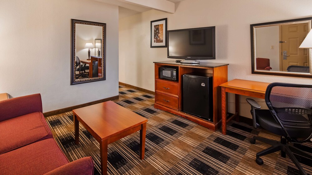 Room, Best Western Windsor Suites