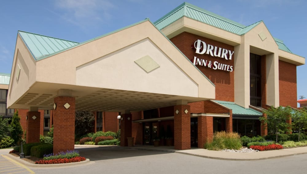 Drury Inn & Suites St. Louis Fairview Heights