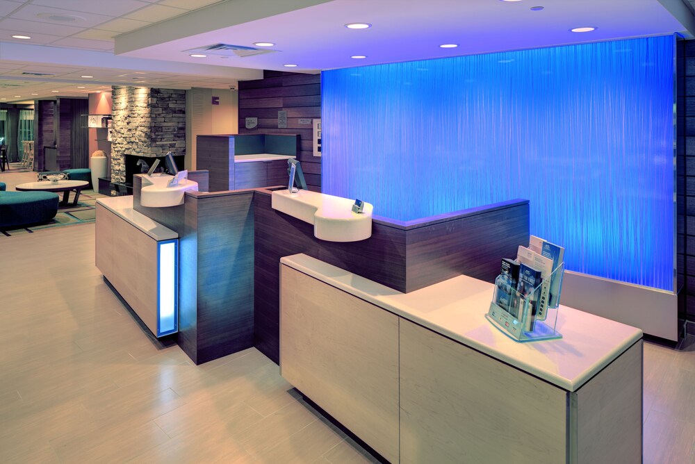 Reception, Fairfield Inn & Suites by Marriott Madison West/Middleton