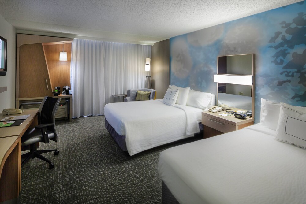 Courtyard By Marriott Dallas DFW Airport North/Irving