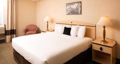 SYLO Hotel Denver Airport, a Ramada by Wyndham