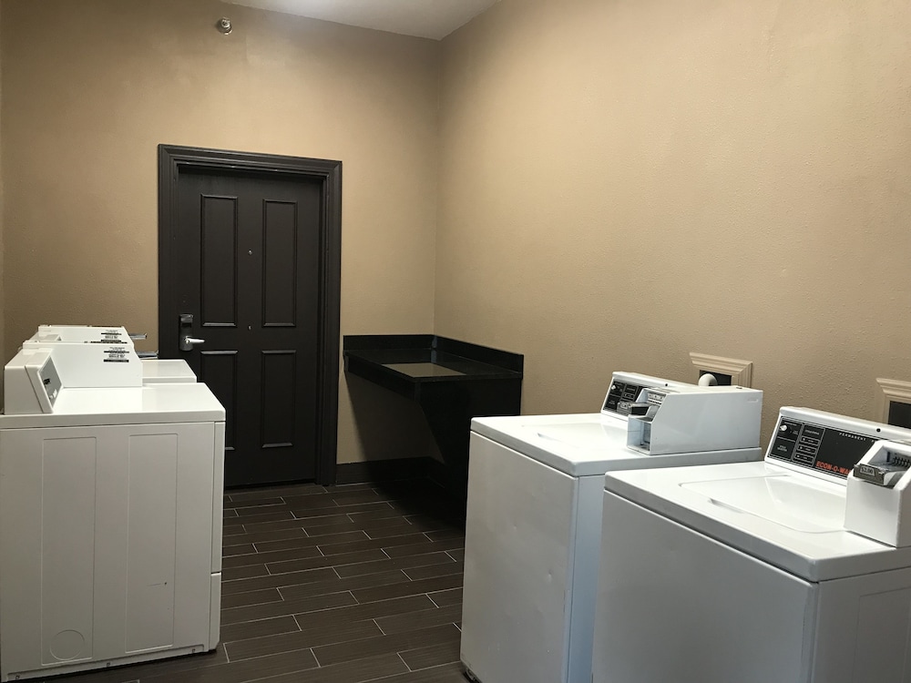 Laundry room, Regency Inn & Suites