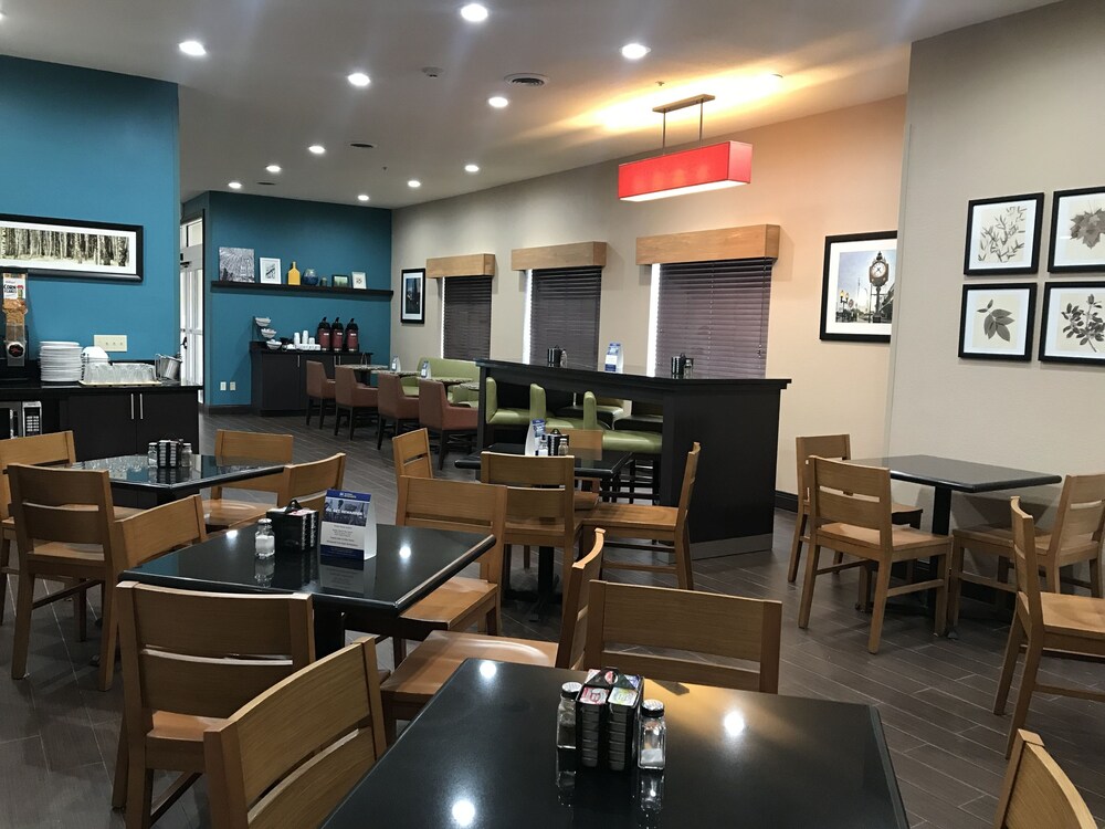 Breakfast area, Regency Inn & Suites