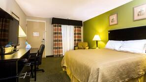 Desk, iron/ironing board, free WiFi, linens